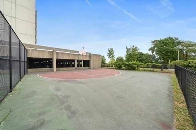 51 Broad m16a, Weymouth, MA 02191