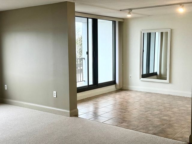 51 Broad m16a, Weymouth, MA 02191