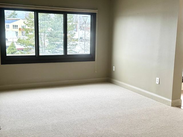 51 Broad m16a, Weymouth, MA 02191