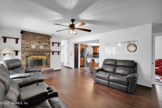 1610 DERRINGER Road, Jacksonville, FL 32225