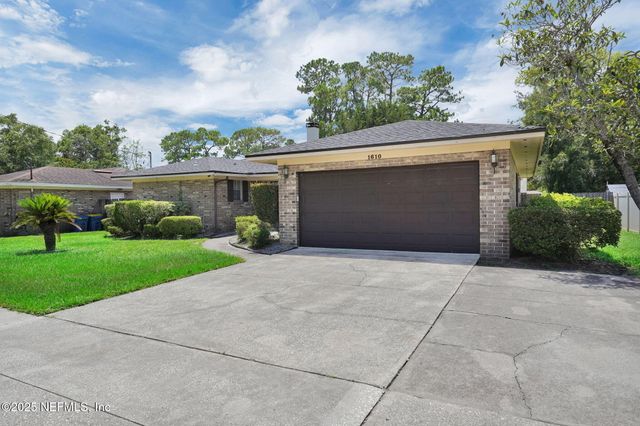 1610 DERRINGER Road, Jacksonville, FL 32225
