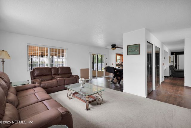 1610 DERRINGER Road, Jacksonville, FL 32225