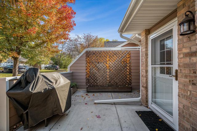 1294 99th Court NE, Blaine, MN 55434