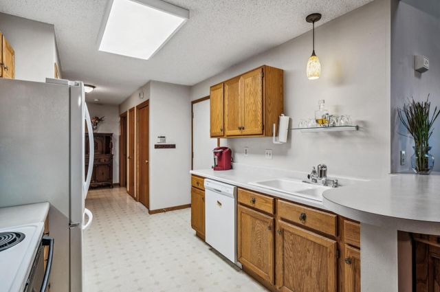 1294 99th Court NE, Blaine, MN 55434