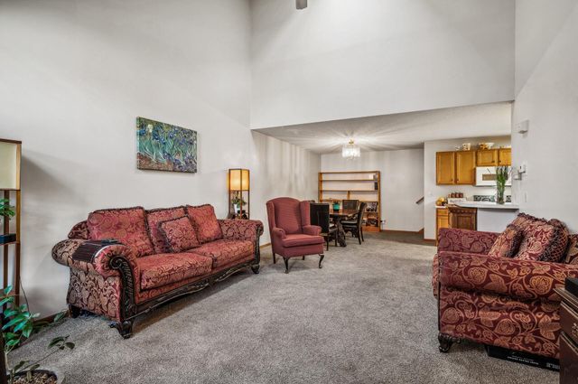 1294 99th Court NE, Blaine, MN 55434