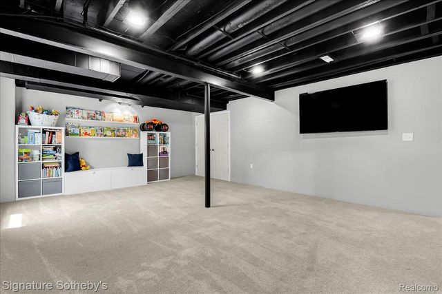 24219 Martindale Road, South Lyon, MI 48178