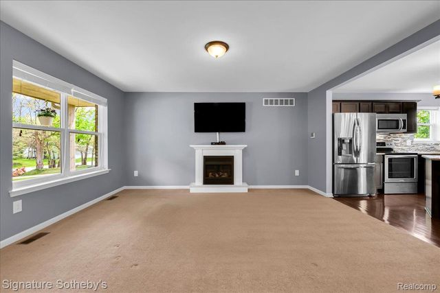 24219 Martindale Road, South Lyon, MI 48178