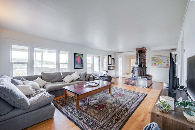 205 SE High St, Pullman, WA 99163