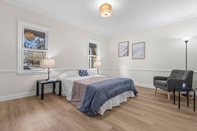 7245 N Seneca AVENUE, Glendale, WI 53217