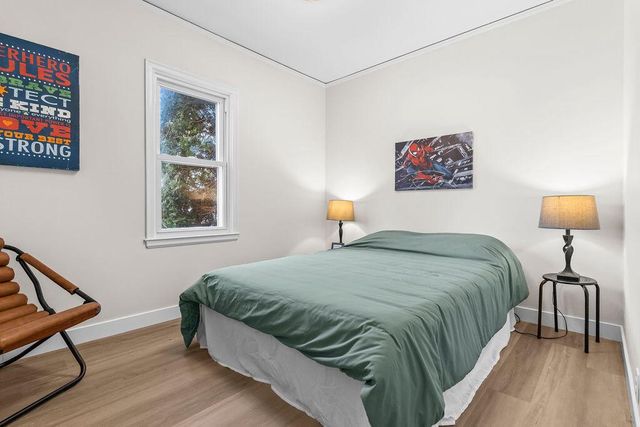 7245 N Seneca AVENUE, Glendale, WI 53217