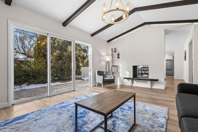 7245 N Seneca AVENUE, Glendale, WI 53217