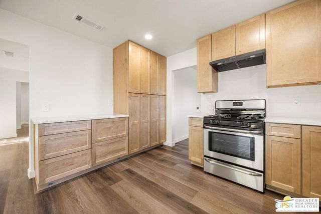 2025 N Victoria Road, Palm Springs, CA 92262