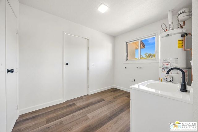 2025 N Victoria Road, Palm Springs, CA 92262