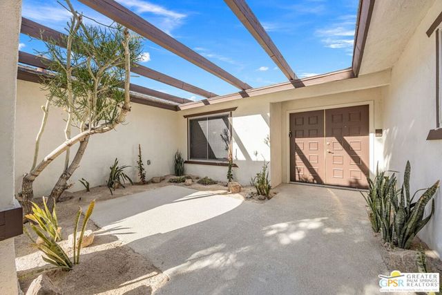 2025 N Victoria Road, Palm Springs, CA 92262