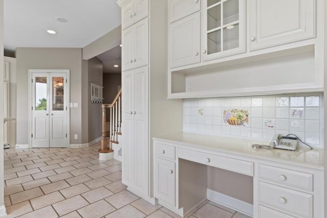 N84W36411 Riverwood LANE, Oconomowoc, WI 53066