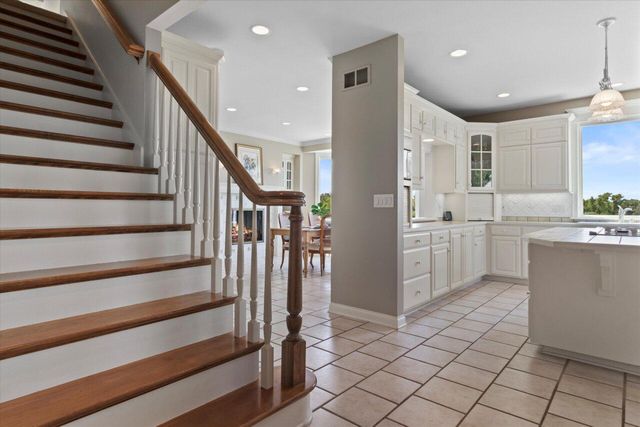 N84W36411 Riverwood LANE, Oconomowoc, WI 53066