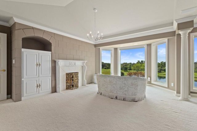 N84W36411 Riverwood LANE, Oconomowoc, WI 53066