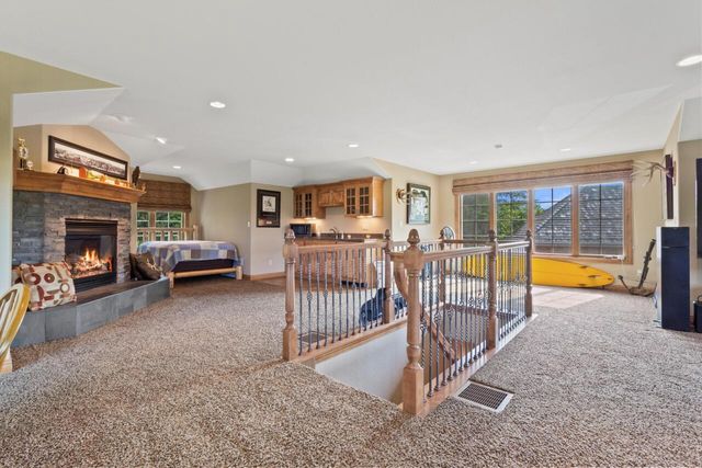 N84W36411 Riverwood LANE, Oconomowoc, WI 53066