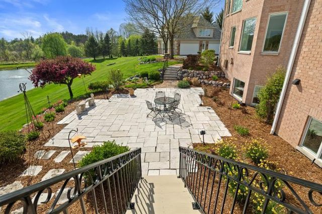 N84W36411 Riverwood LANE, Oconomowoc, WI 53066