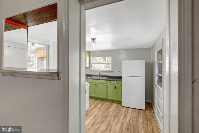 8016 SHIPMADILLY LN, Warrenton, VA 20186