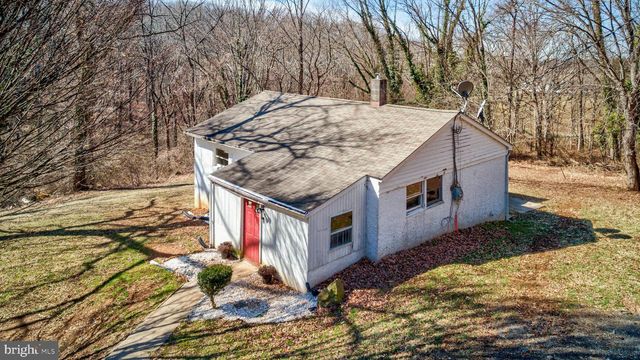 8016 SHIPMADILLY LN, Warrenton, VA 20186