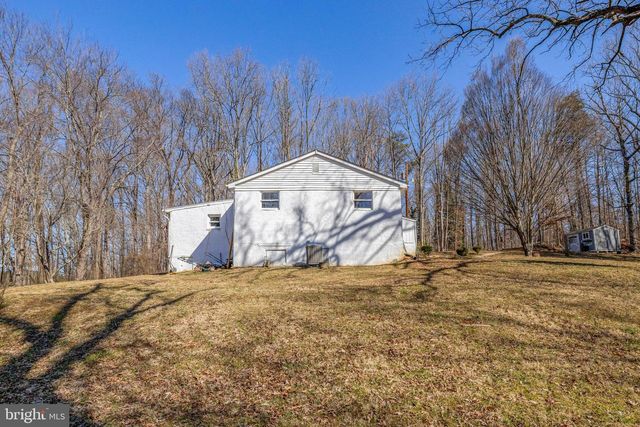 8016 SHIPMADILLY LN, Warrenton, VA 20186