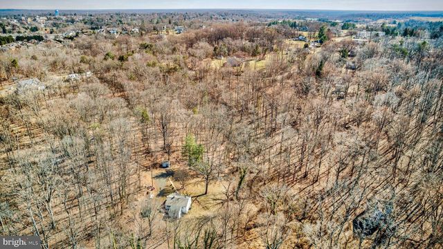 8016 SHIPMADILLY LN, Warrenton, VA 20186