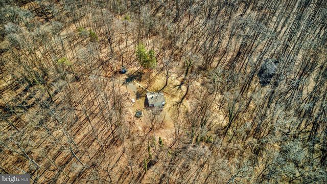 8016 SHIPMADILLY LN, Warrenton, VA 20186