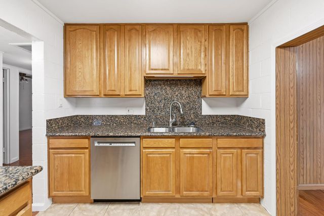 5400 60th St, Sacramento, CA 95820