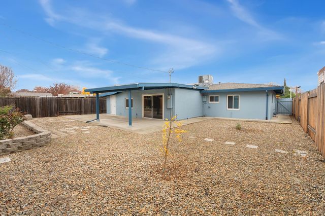 5400 60th St, Sacramento, CA 95820