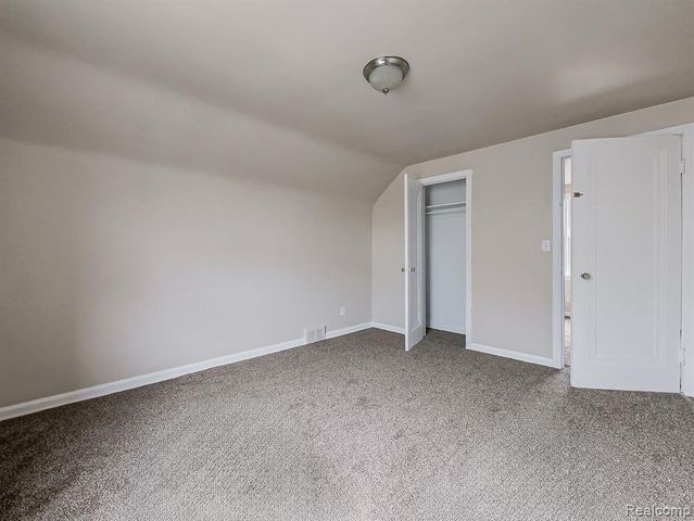 18242 Mendota Street, Detroit, MI 48221