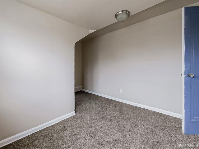 18242 Mendota Street, Detroit, MI 48221