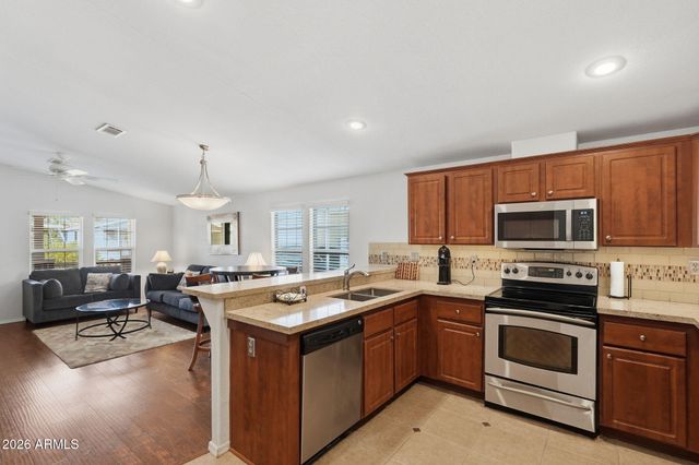 17853 N 16th Way, Phoenix, AZ 85022