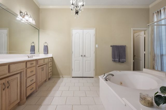 8945 Kingston Court, North Richland Hills, TX 76182