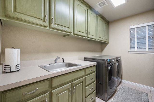 8945 Kingston Court, North Richland Hills, TX 76182