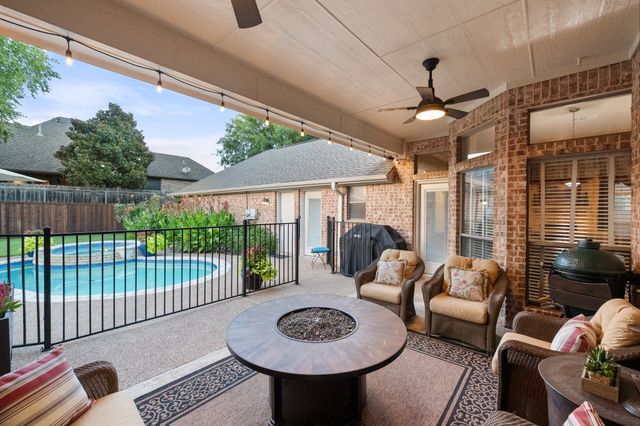 8945 Kingston Court, North Richland Hills, TX 76182