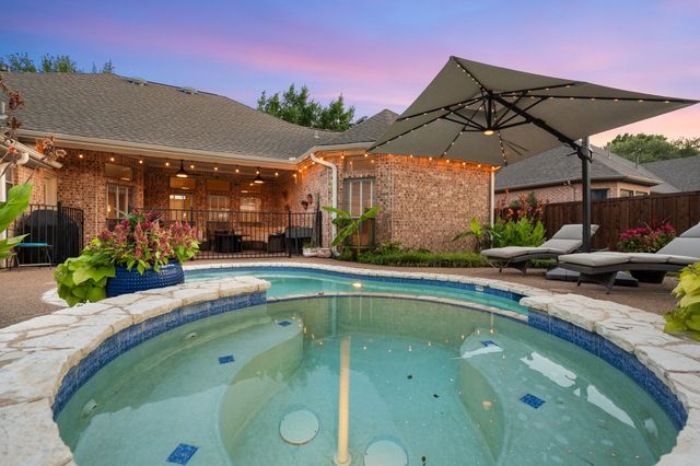 8945 Kingston Court, North Richland Hills, TX 76182