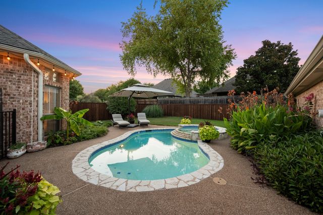 8945 Kingston Court, North Richland Hills, TX 76182