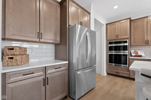 2356 Red Squirrel Way, Zionsville, IN 46077