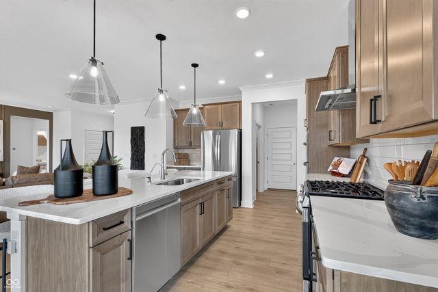 2356 Red Squirrel Way, Zionsville, IN 46077