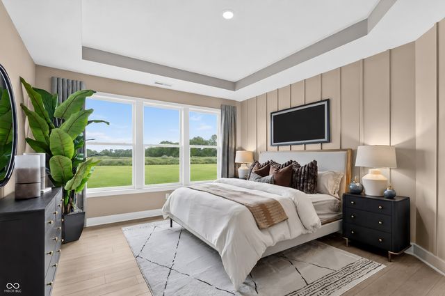 2356 Red Squirrel Way, Zionsville, IN 46077