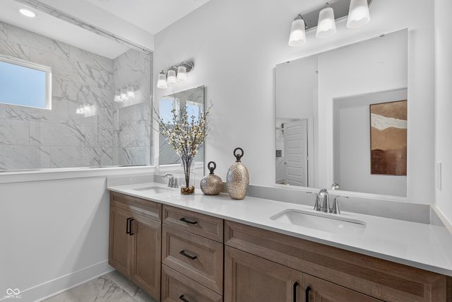 2356 Red Squirrel Way, Zionsville, IN 46077