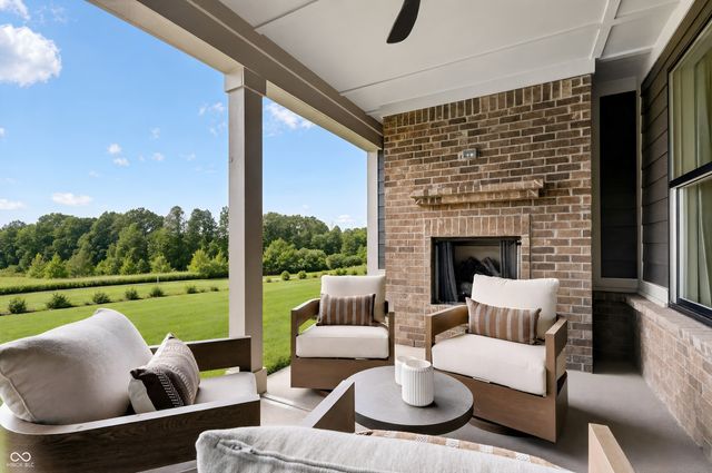 2356 Red Squirrel Way, Zionsville, IN 46077