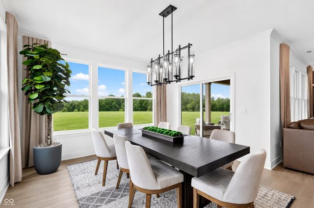 2356 Red Squirrel Way, Zionsville, IN 46077