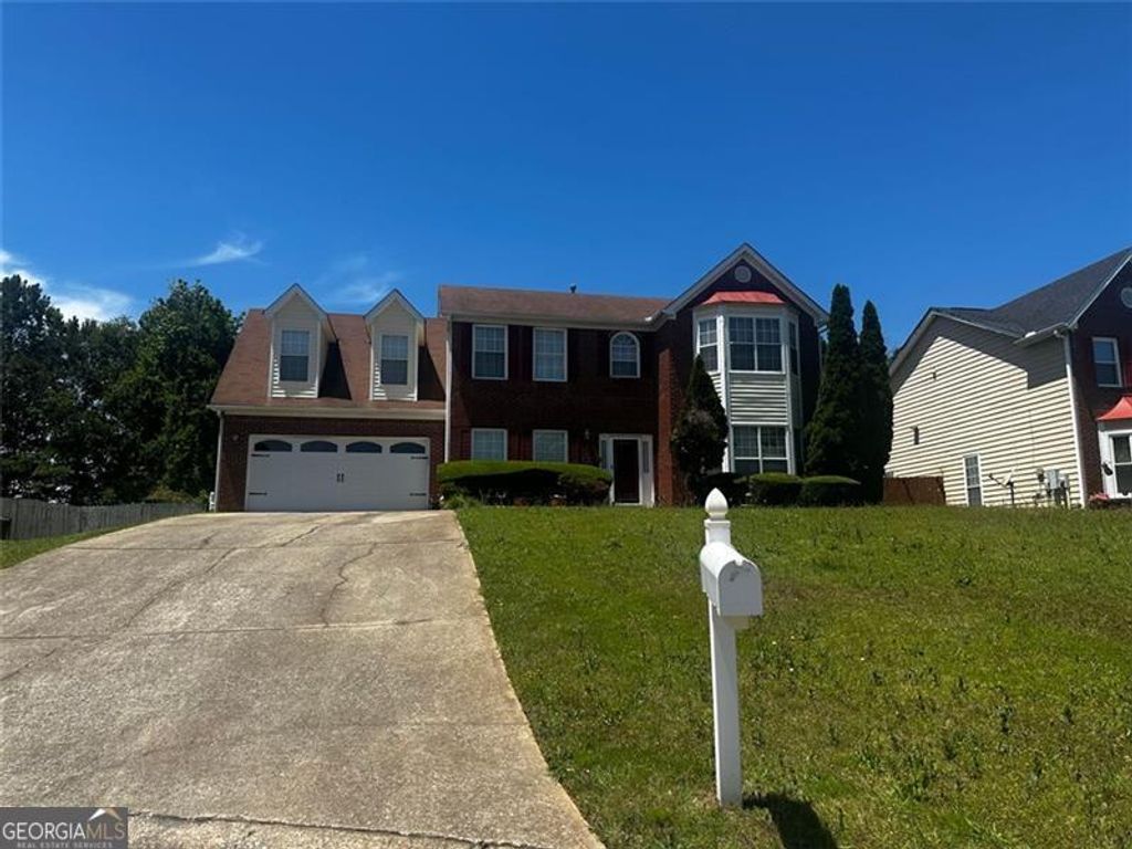 8529 GLENDEVON Court, Riverdale, GA 30274