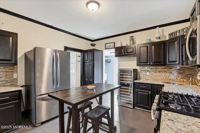 52 Manalapan Avenue, Freehold, NJ 07728