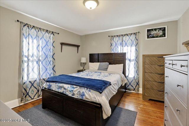 52 Manalapan Avenue, Freehold, NJ 07728