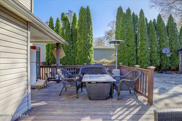 52 Manalapan Avenue, Freehold, NJ 07728