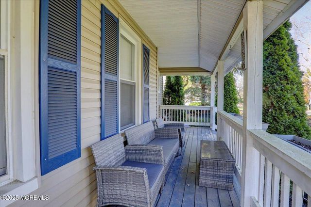 52 Manalapan Avenue, Freehold, NJ 07728