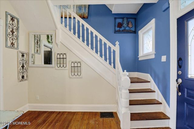 52 Manalapan Avenue, Freehold, NJ 07728